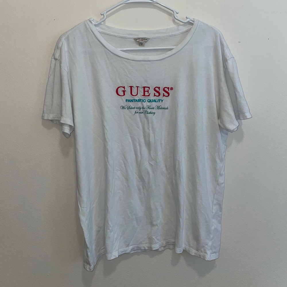 GUESS T shirt